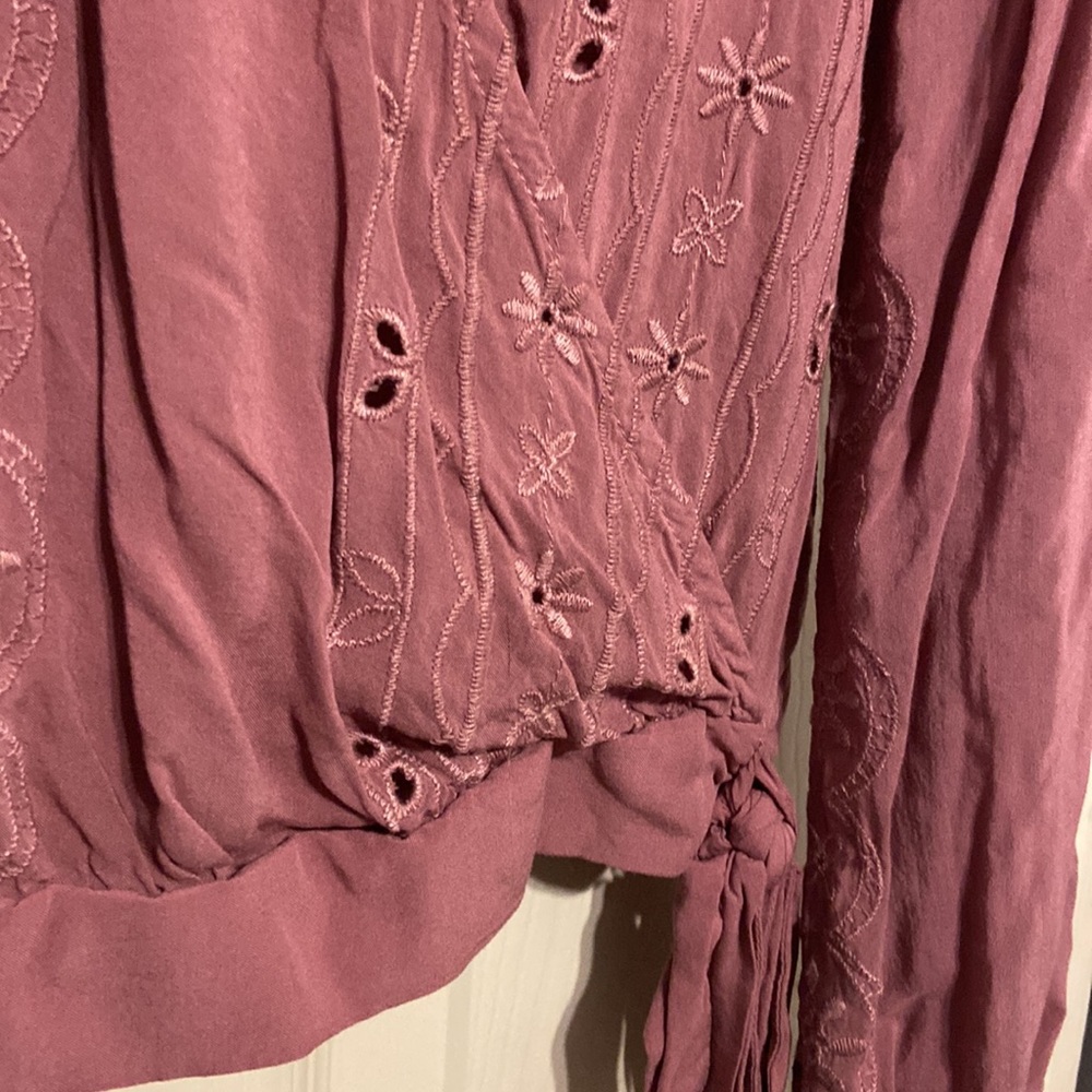 Aeropostale Blouse - Picture 2 of 7